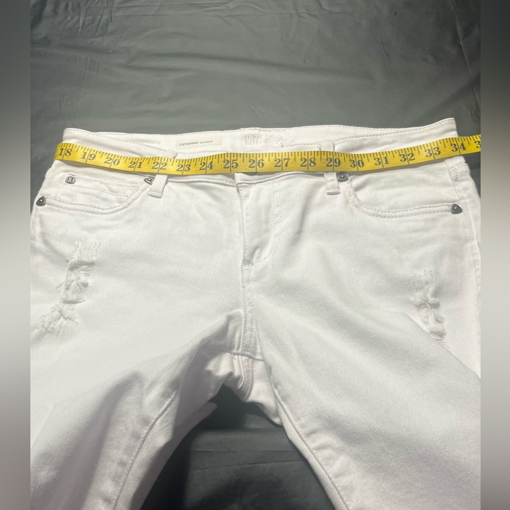 Kut from the Kloth Women’s White CATHERINE BOYFRIEND Distressed Jeans Size 6 - Picture 14 of 15